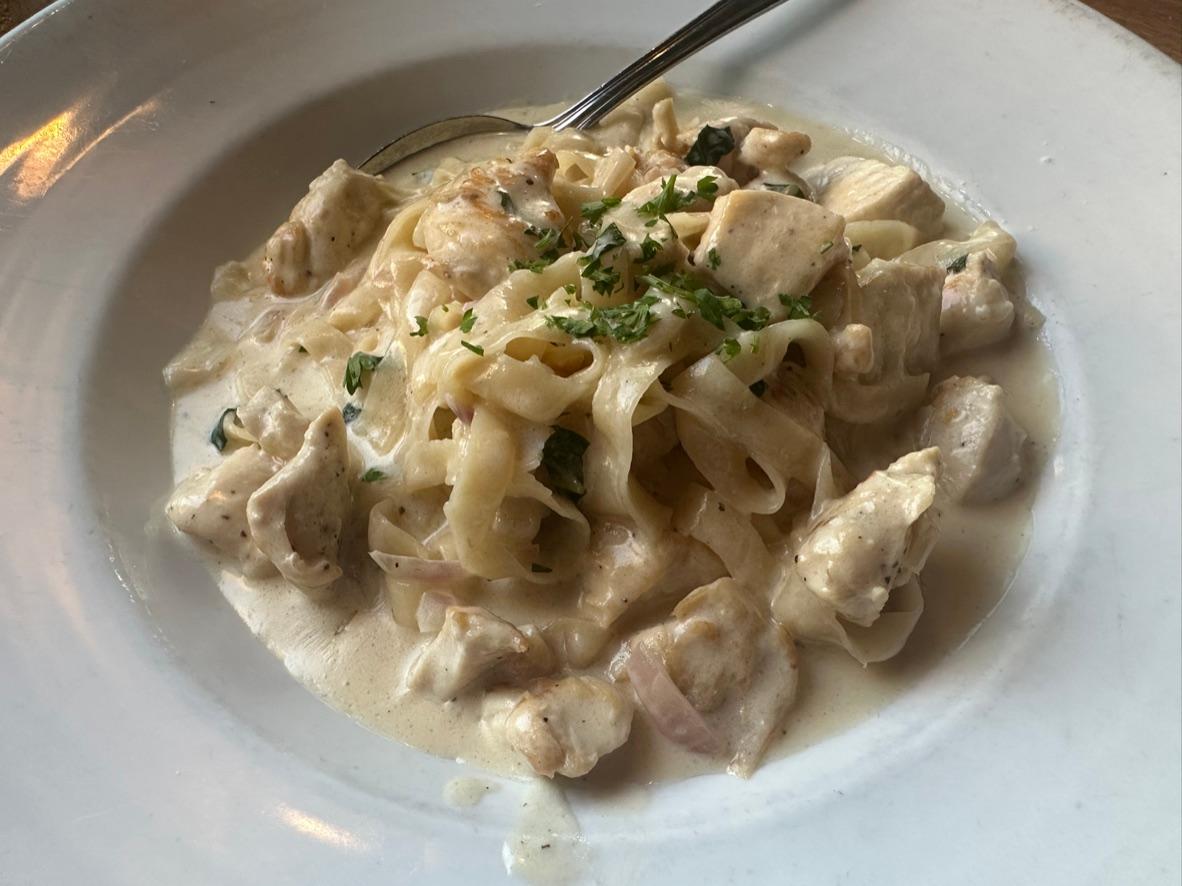 Chicken fettuccine Alfredo